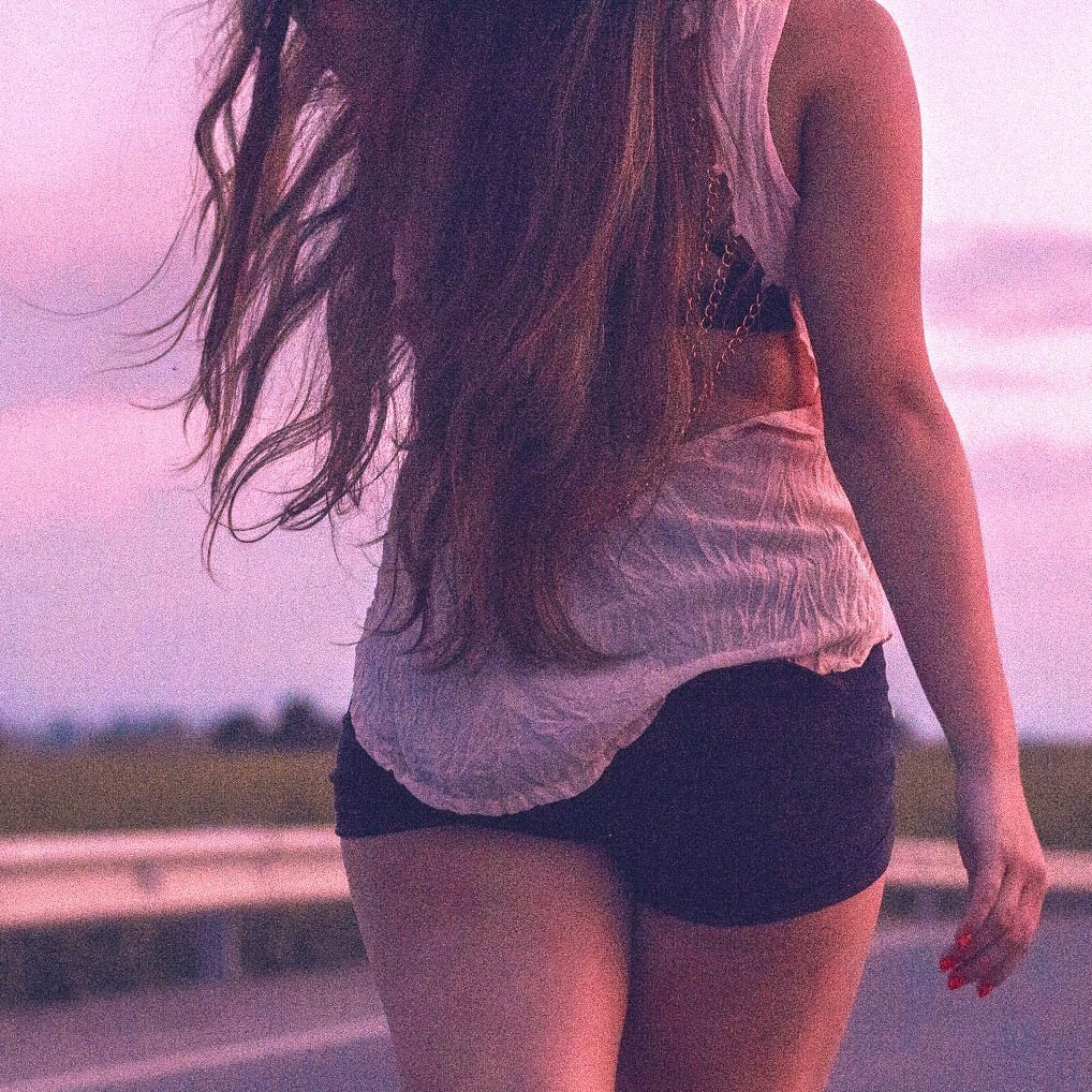 Mergea Sasha pe șosea… „Atenție! Pietoni!”